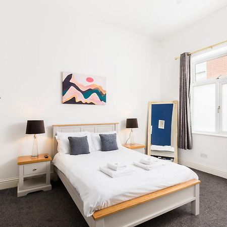 1-Bedroom Apartment In Leamington Spa With Free Parking エクステリア 写真