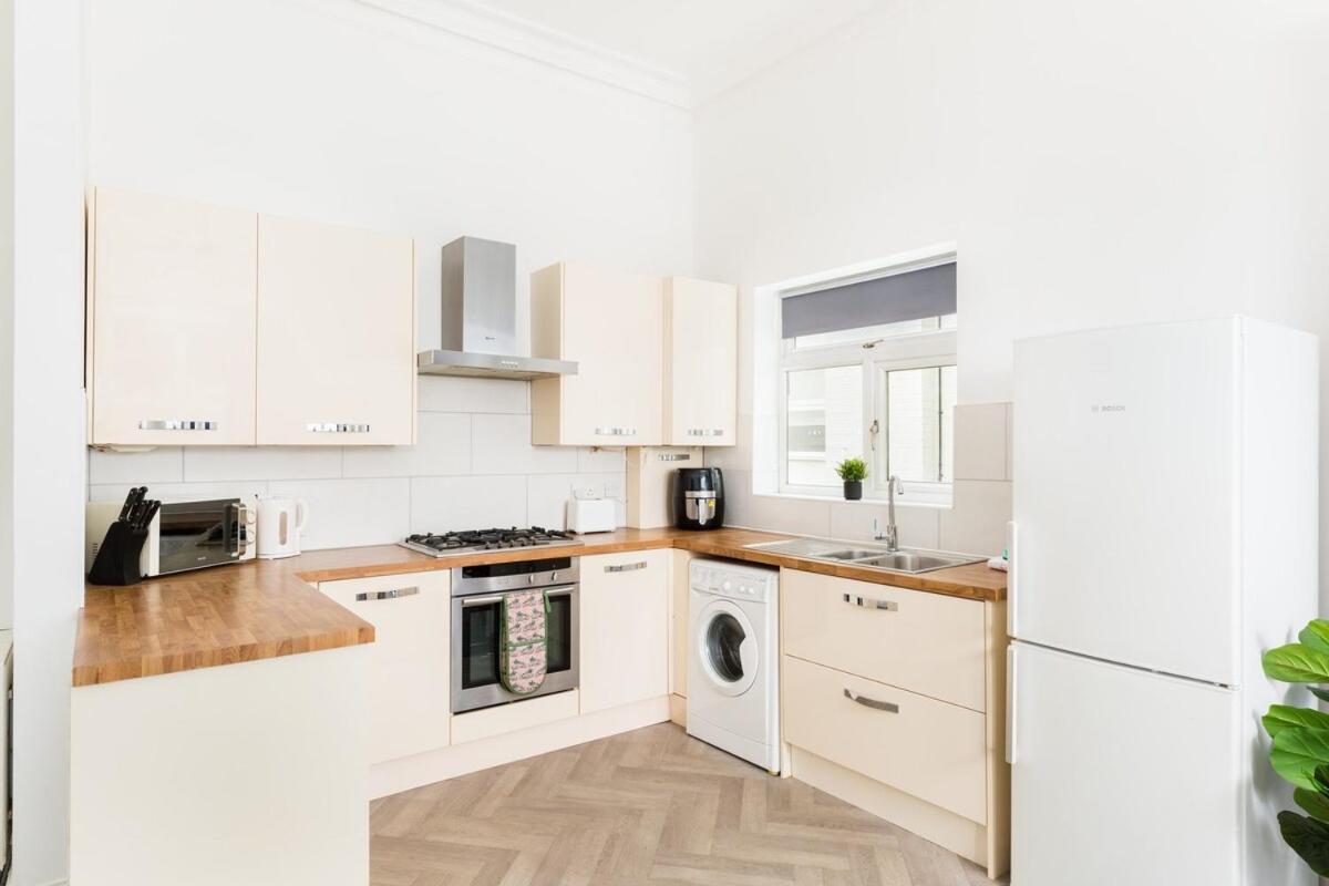 1-Bedroom Apartment In Leamington Spa With Free Parking エクステリア 写真